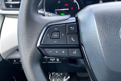 2025 Toyota Sienna LE