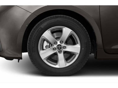 2019 Toyota Sienna LE