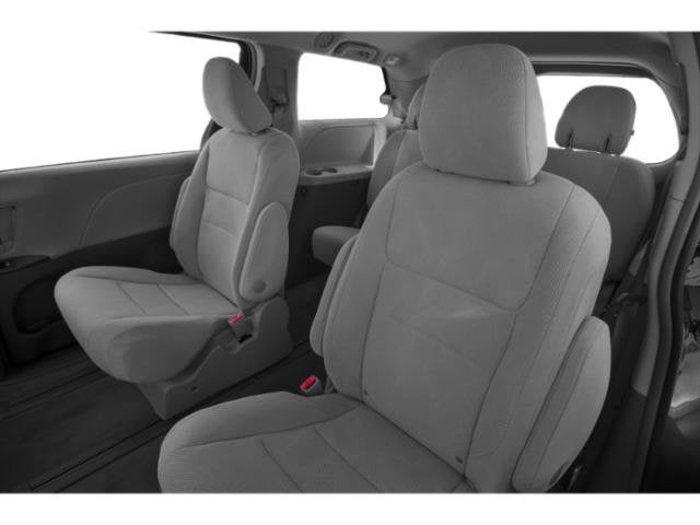 2019 Toyota Sienna LE