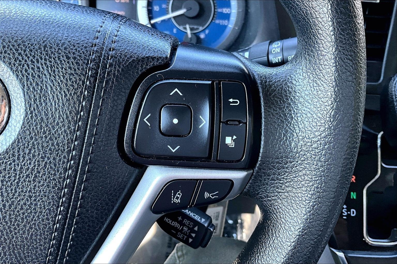 2019 Toyota Sienna LE - Photo 17