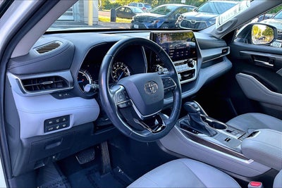 2021 Toyota Highlander Hybrid Limited