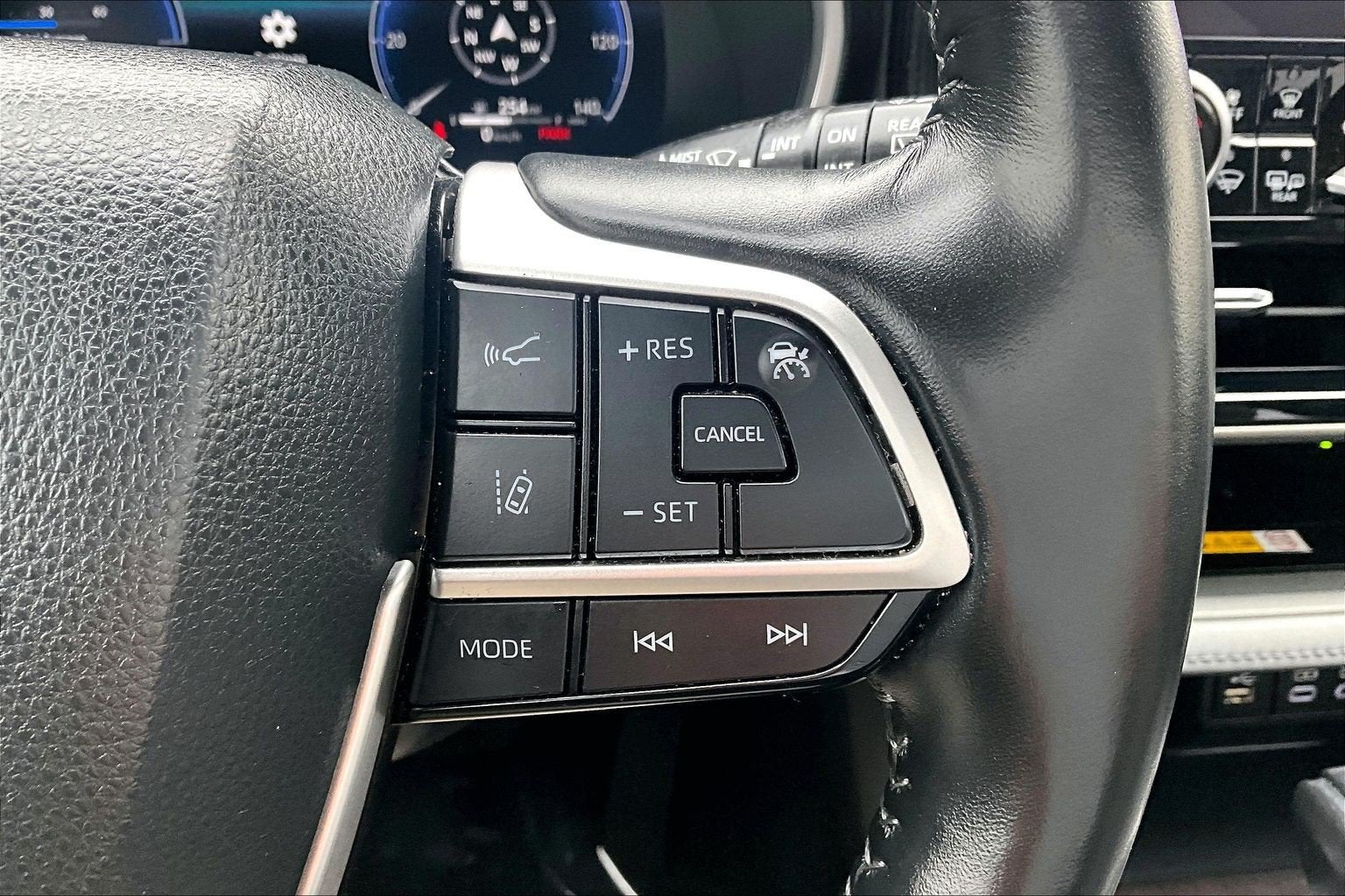 2023 Toyota Highlander Hybrid Limited