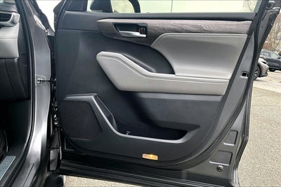 2023 Toyota Highlander Hybrid Limited