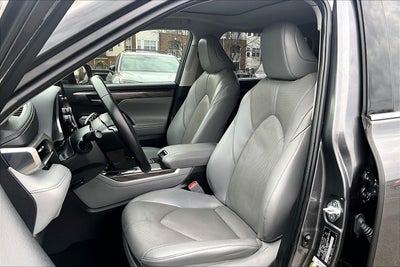 2023 Toyota Highlander Hybrid Limited