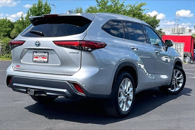 2022 Toyota Highlander Hybrid Limited