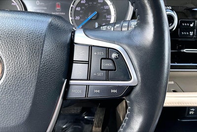 2022 Toyota Highlander Hybrid Limited