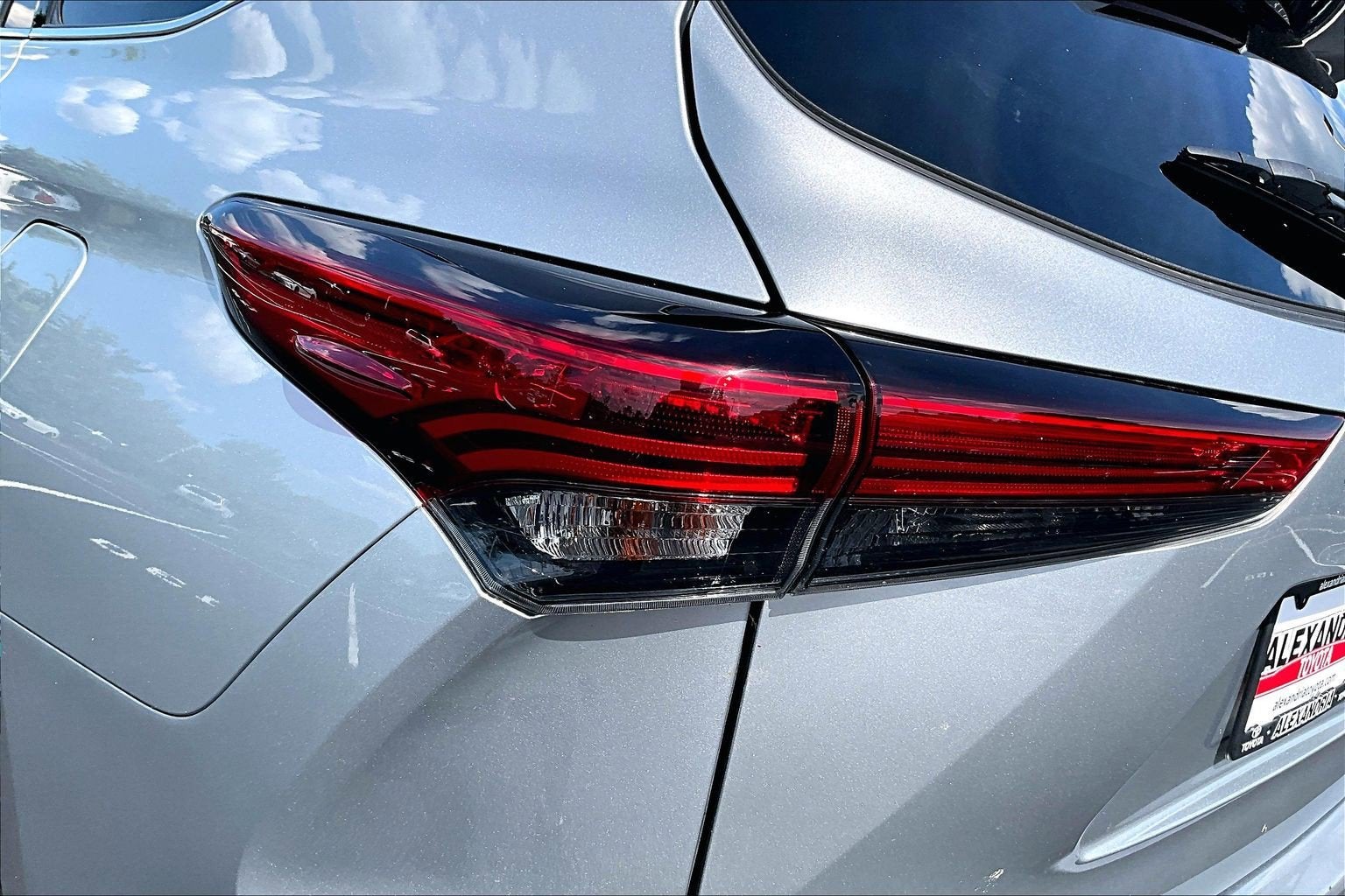 2022 Toyota Highlander Hybrid Limited