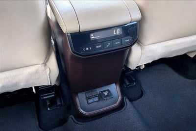 2022 Toyota Highlander Hybrid Limited