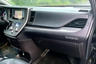 2017 Toyota Sienna SE