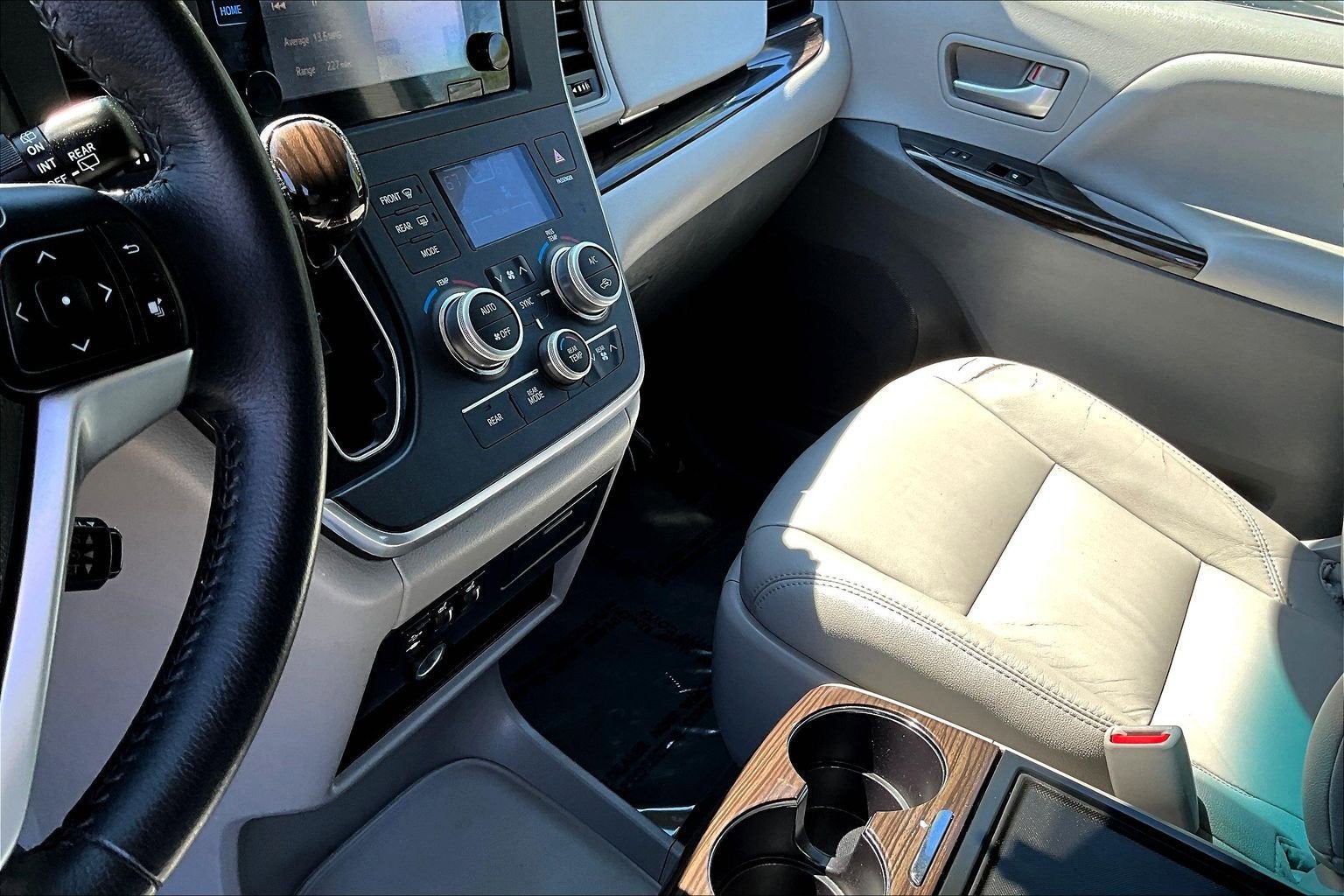 2015 Toyota Sienna XLE