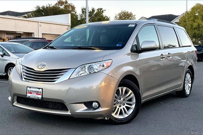 2016 Toyota Sienna XLE Premium
