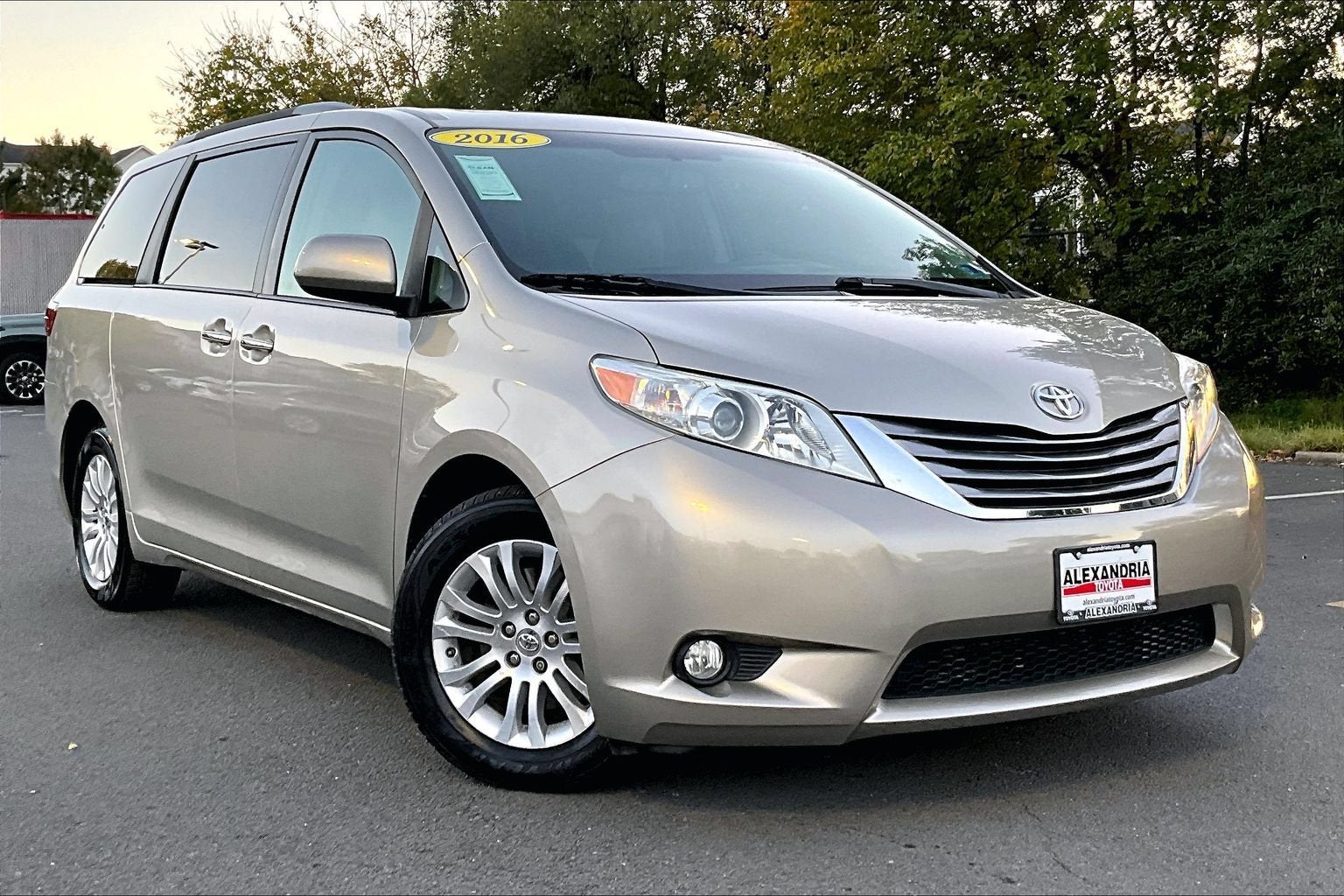 2016 Toyota Sienna XLE Premium
