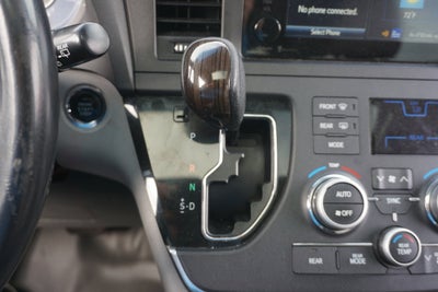 2015 Toyota Sienna XLE