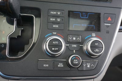 2015 Toyota Sienna XLE