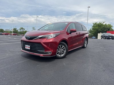 2023 Toyota Sienna XLE