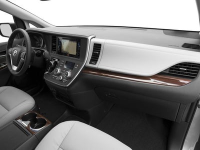 2017 Toyota Sienna XLE