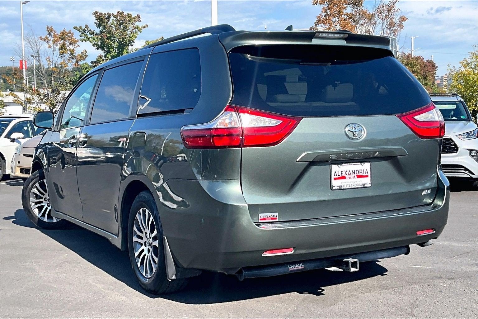 2018 Toyota Sienna XLE