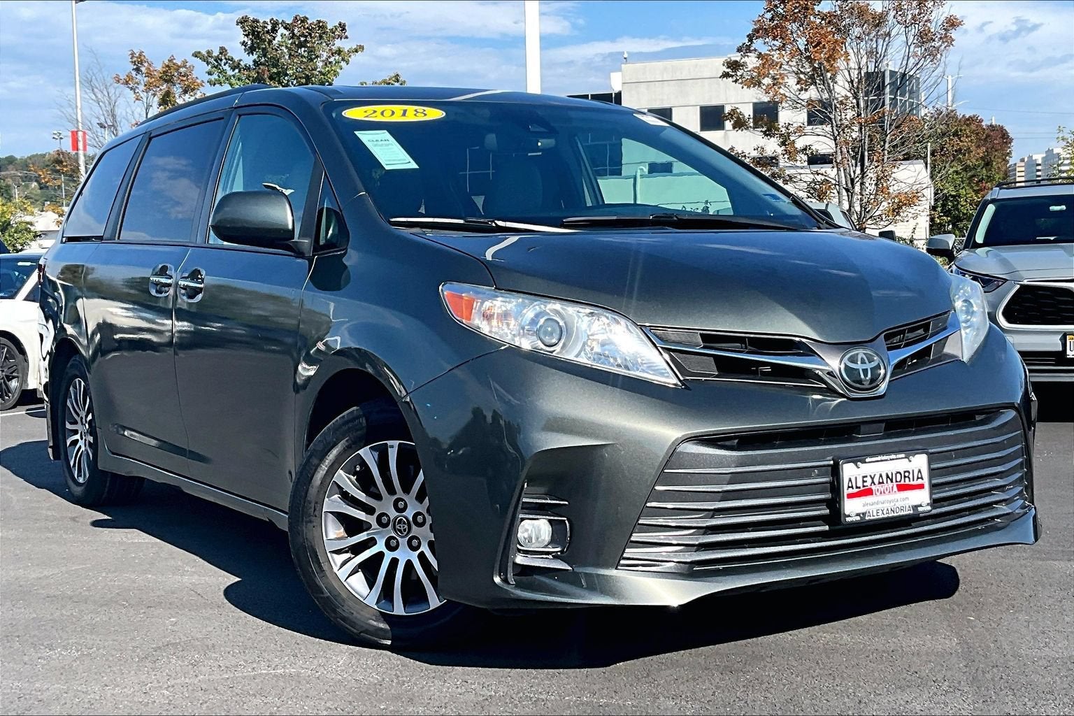 2018 Toyota Sienna XLE