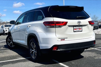 2019 Toyota Highlander LE