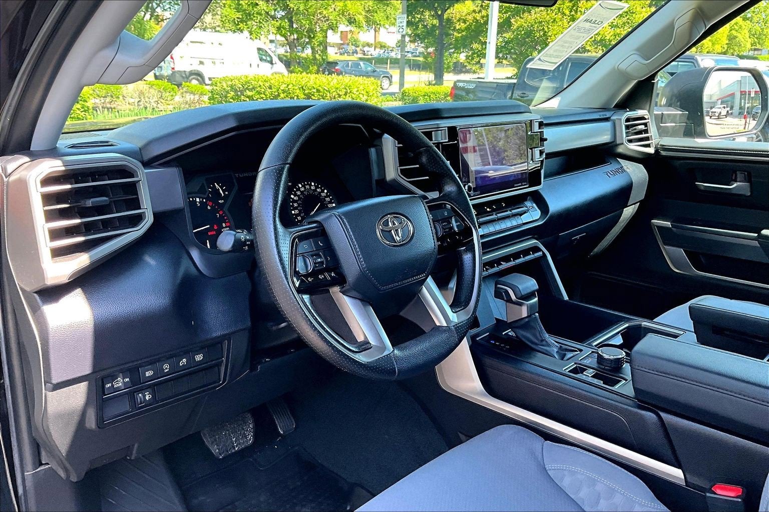 2023 Toyota Tundra 4WD SR5