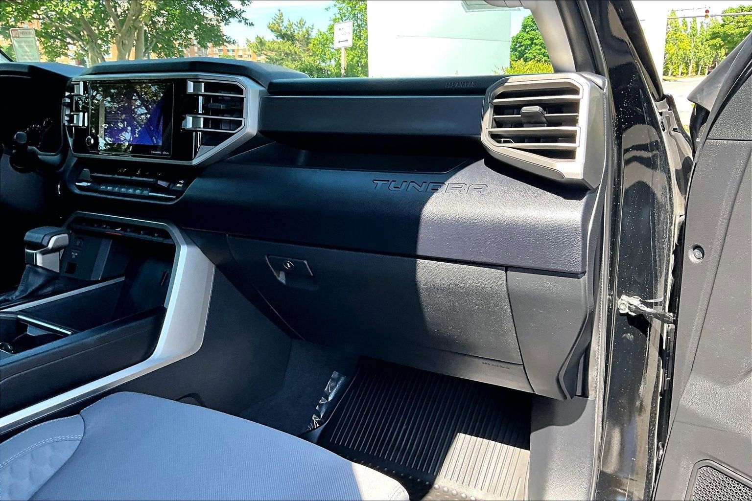 2023 Toyota Tundra 4WD SR5