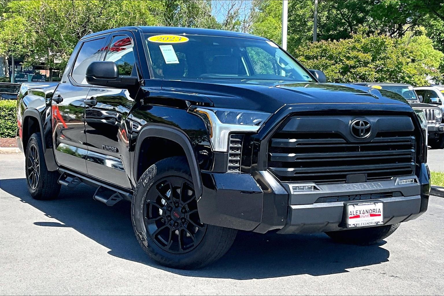 2023 Toyota Tundra 4WD SR5