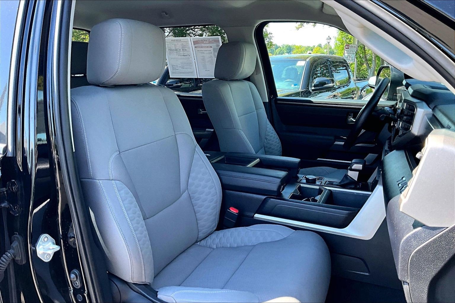 2023 Toyota Tundra 4WD SR5