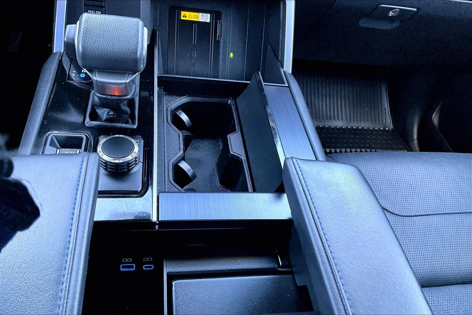 2022 Toyota Tundra 4WD Platinum Hybrid
