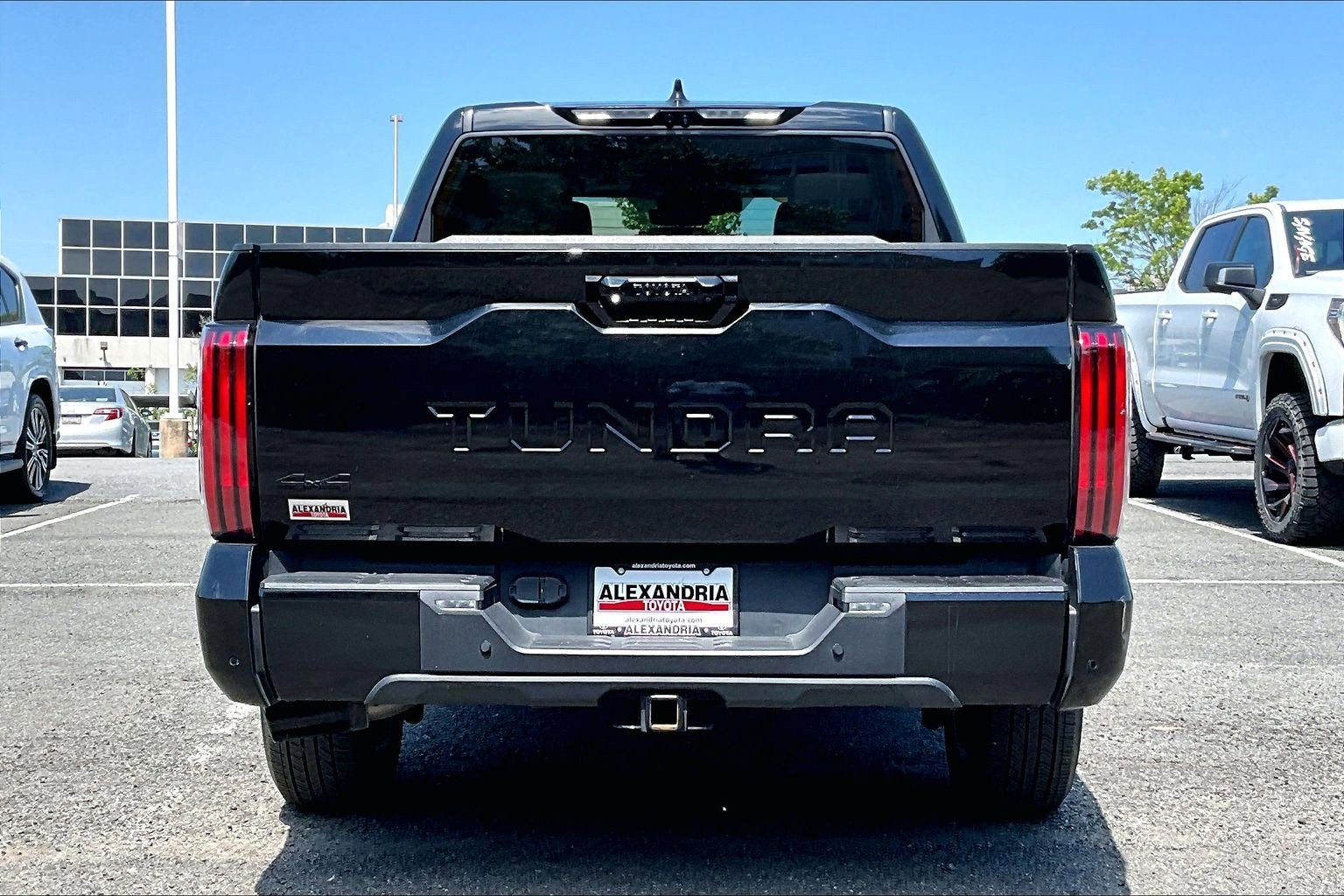 2022 Toyota Tundra 4WD Platinum Hybrid
