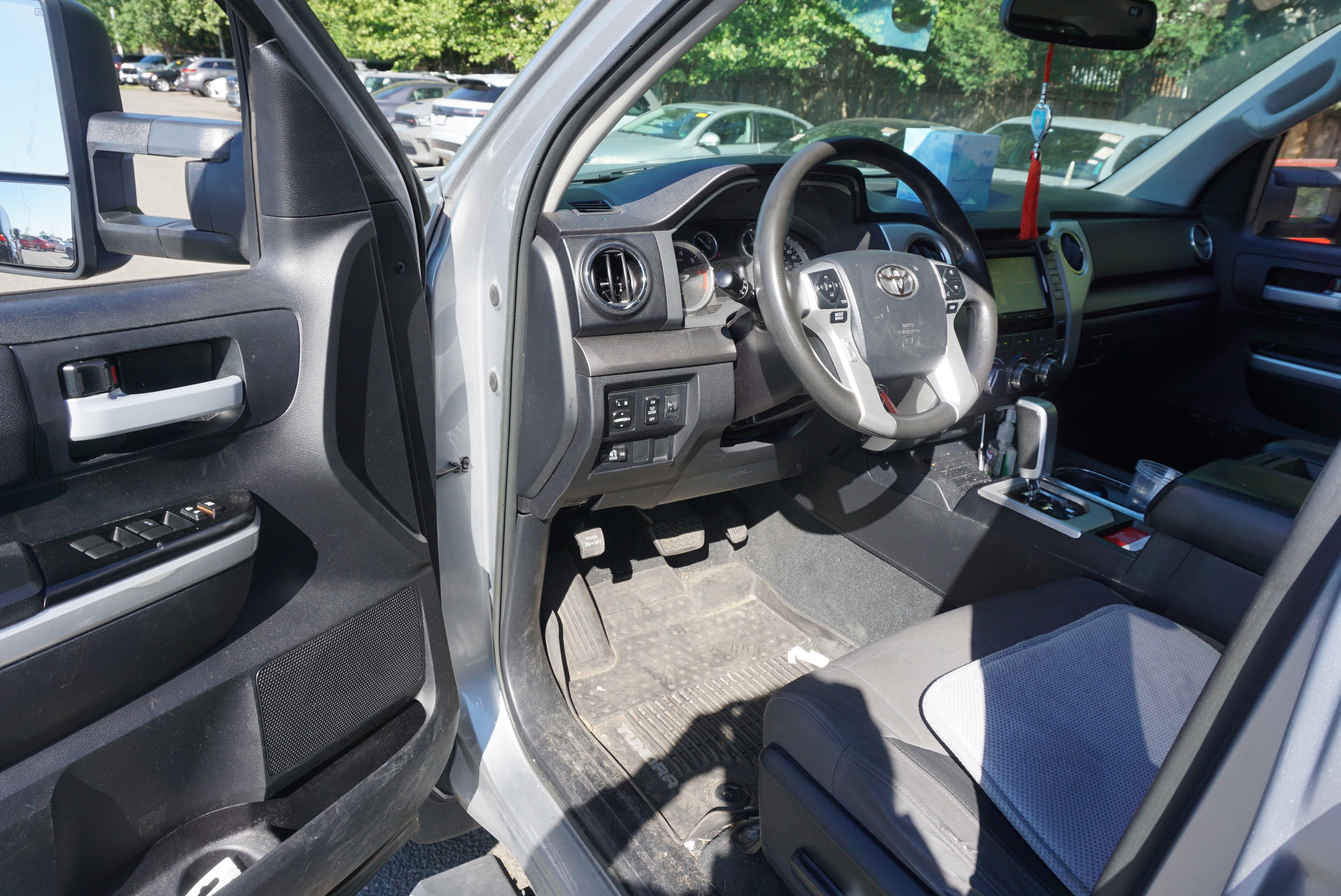 2016 Toyota Tundra 2WD Truck SR5