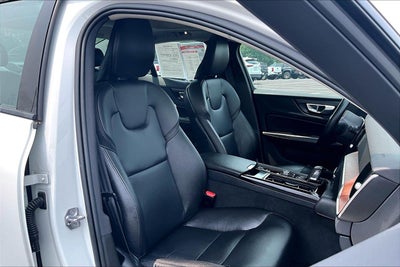 2021 Volvo S60 R-Design Expression