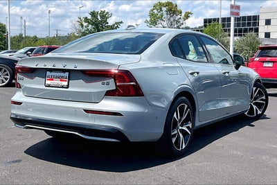 2025 Volvo S60 Plus