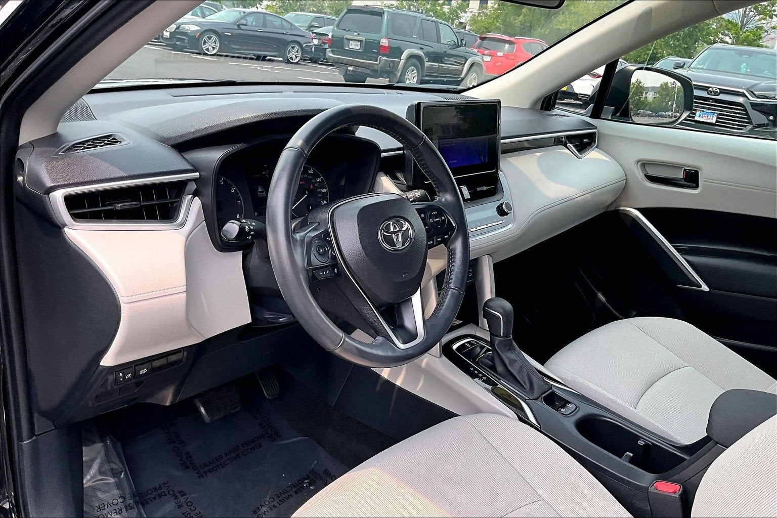 2023 Toyota Corolla Cross LE
