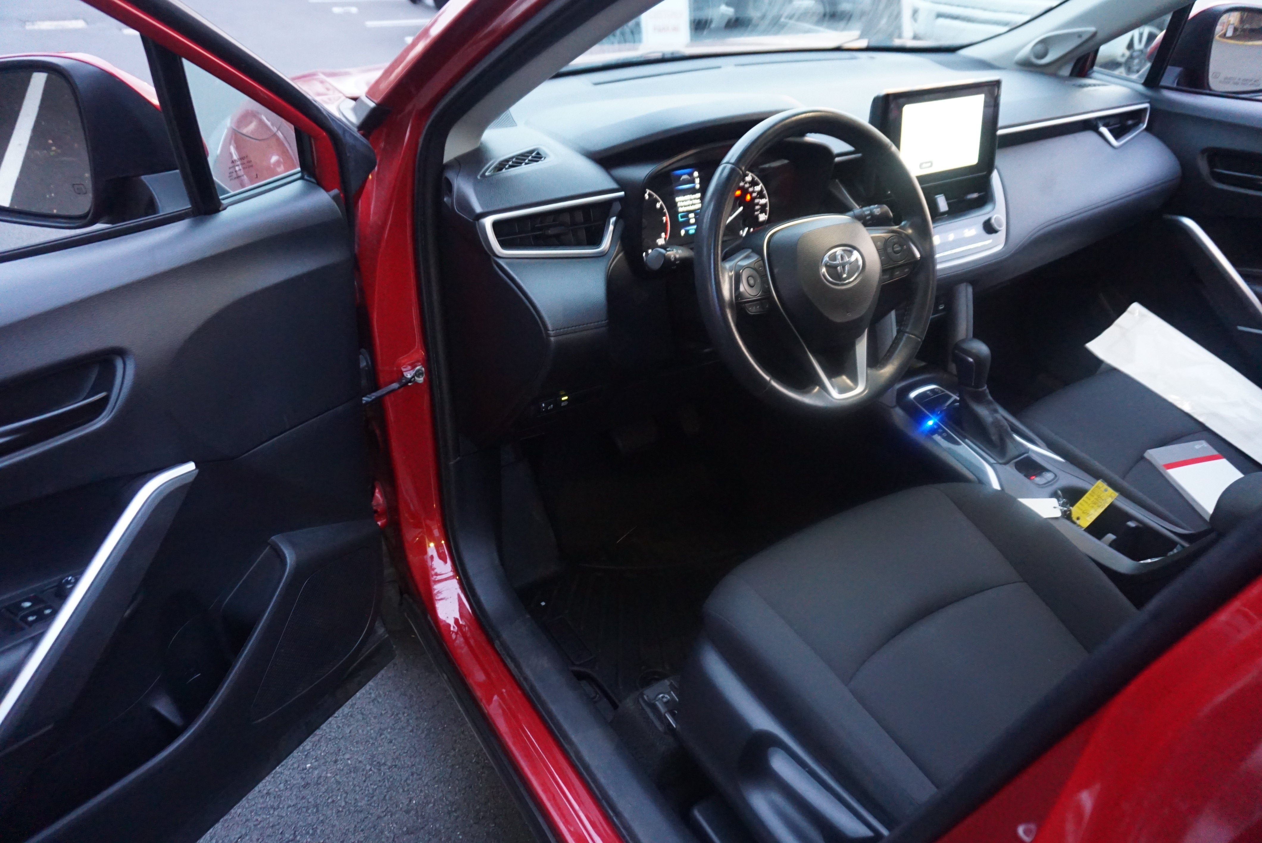 2023 Toyota Corolla Cross LE