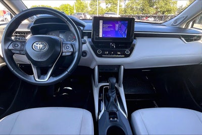 2024 Toyota Corolla Cross LE