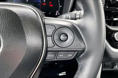 2025 Toyota Corolla Cross XLE