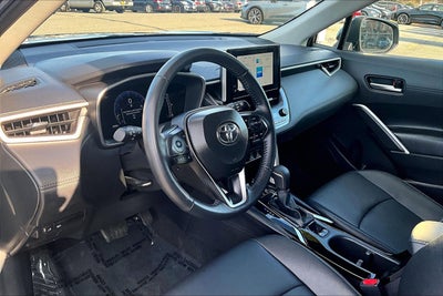 2025 Toyota Corolla Cross XLE