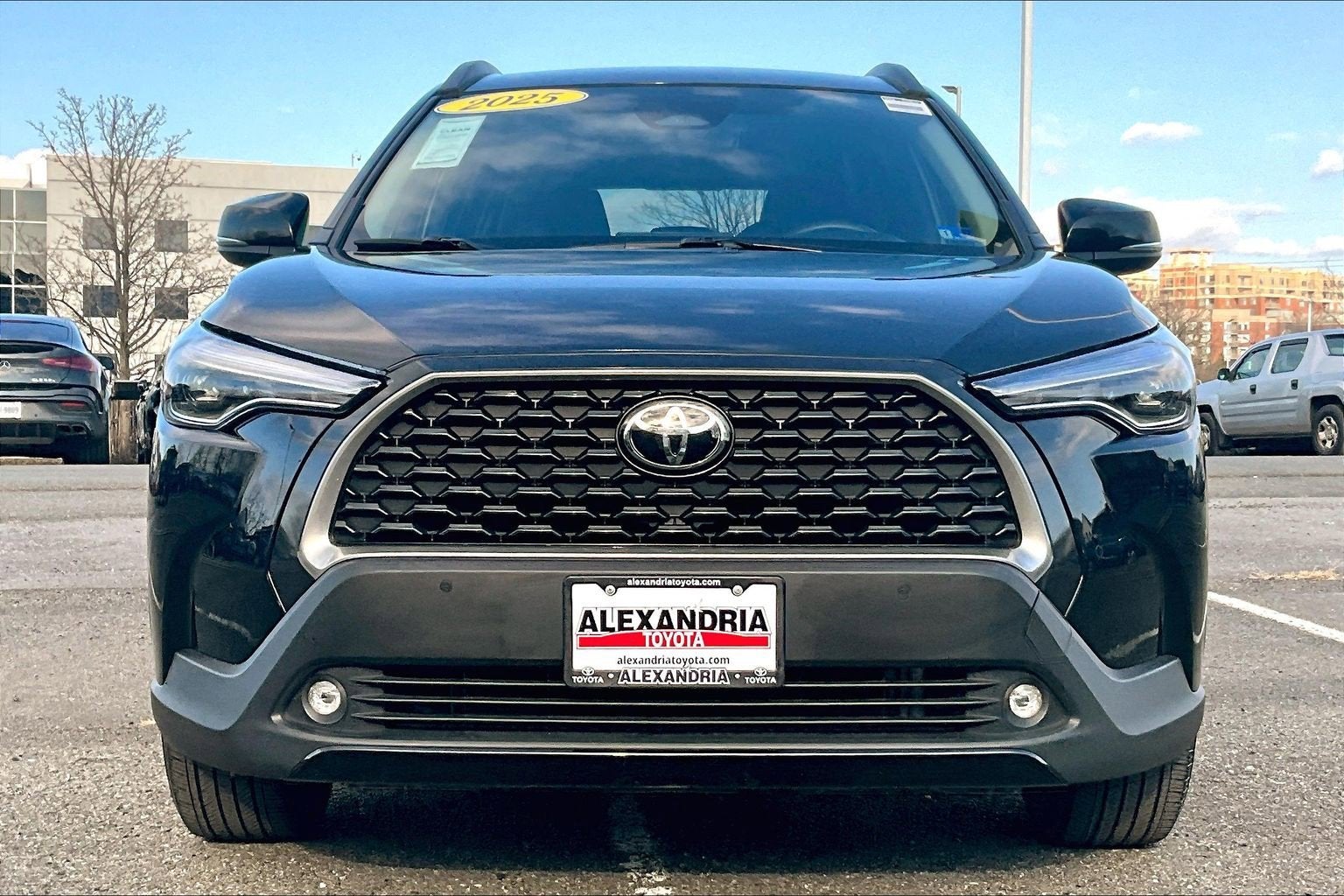 2025 Toyota Corolla Cross XLE