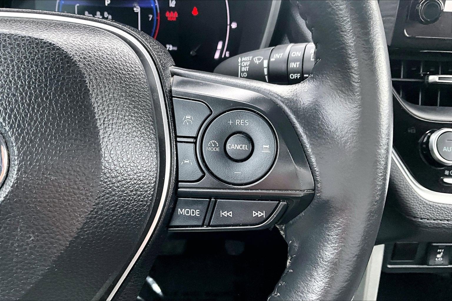 2024 Toyota Corolla Cross XLE