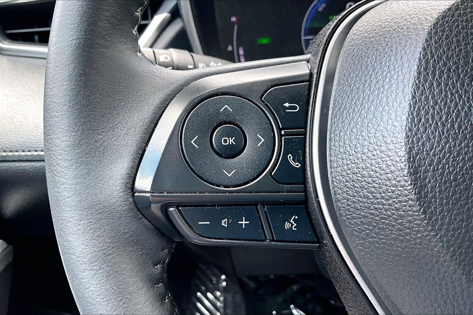2024 Toyota Corolla Cross Hybrid XSE