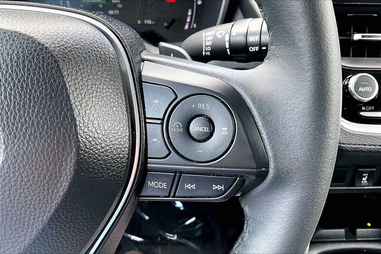 2024 Toyota Corolla Cross Hybrid XSE