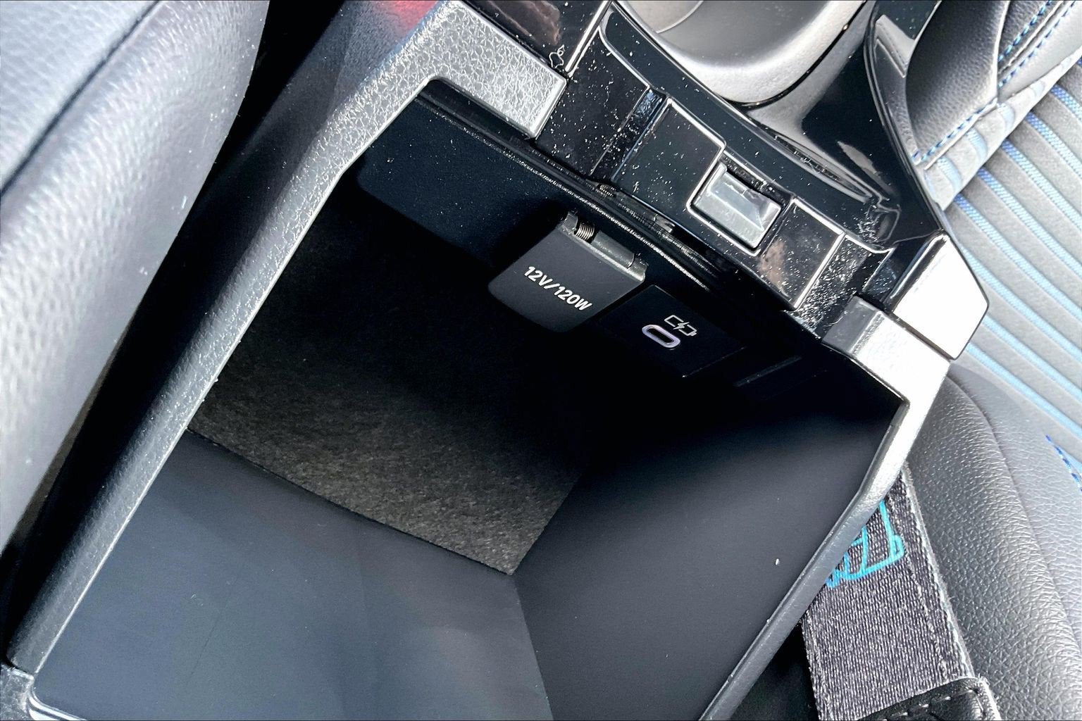 2024 Toyota Corolla Cross Hybrid XSE