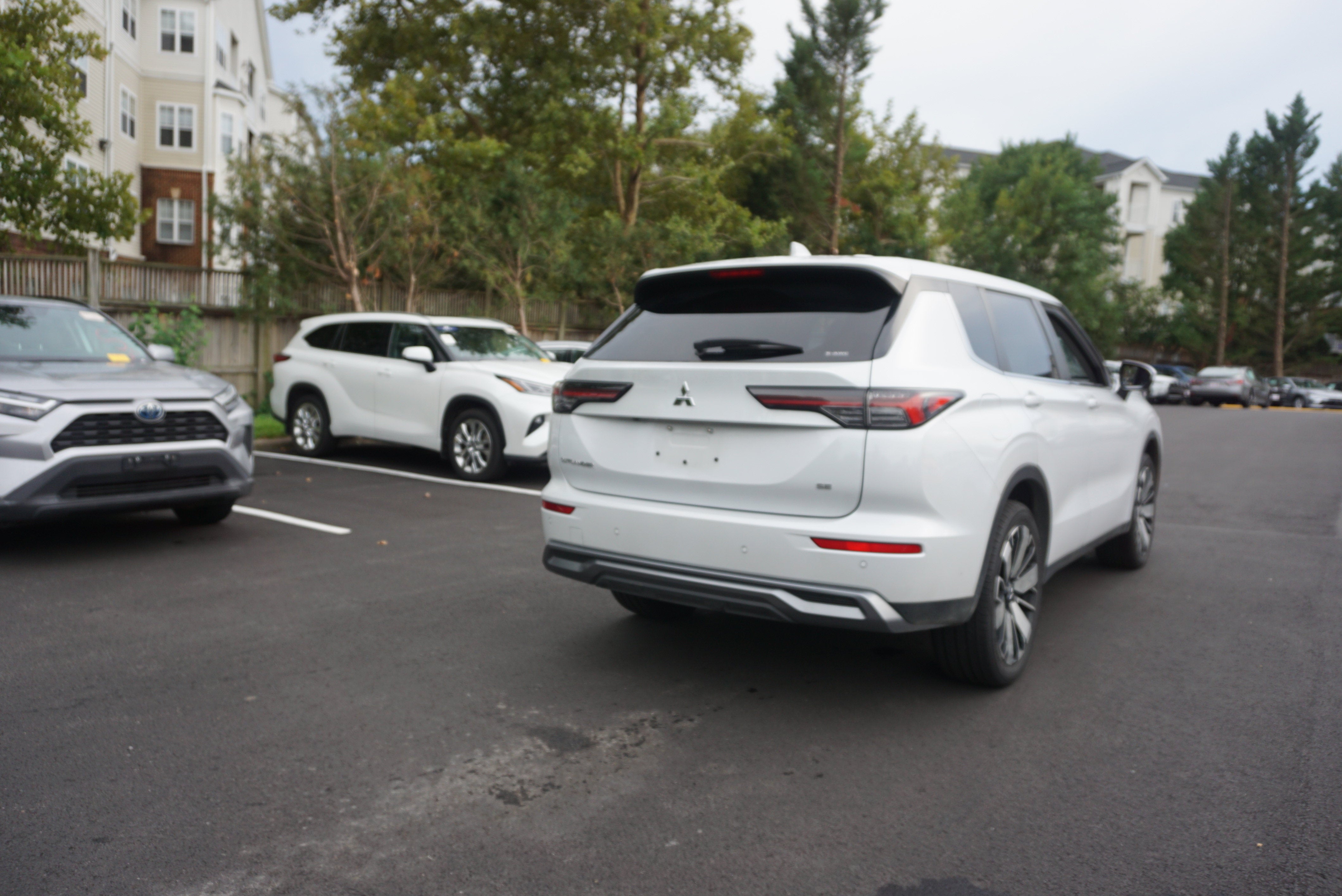 2025 Mitsubishi Outlander SE