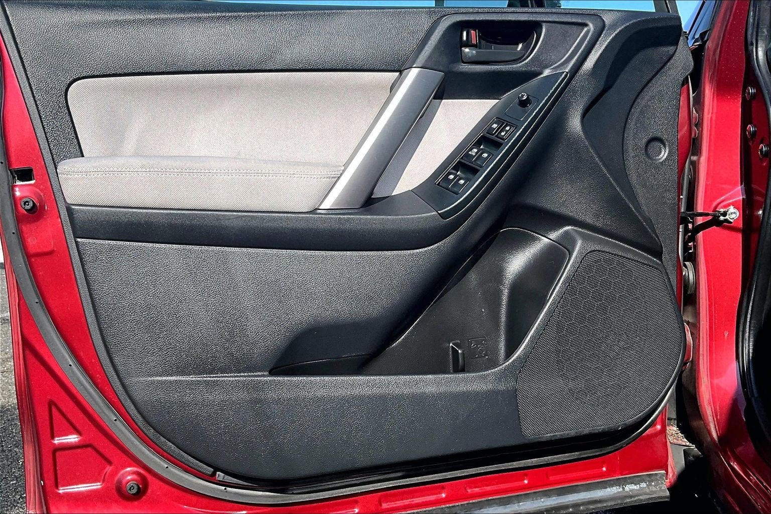 2015 Subaru Forester 2.5i