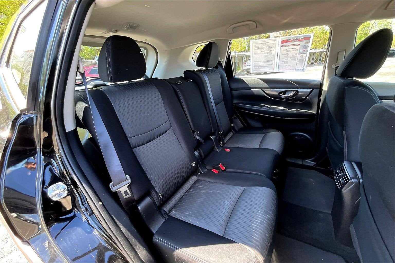 2017 Nissan Rogue S