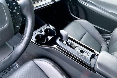 2025 Toyota Prius XLE