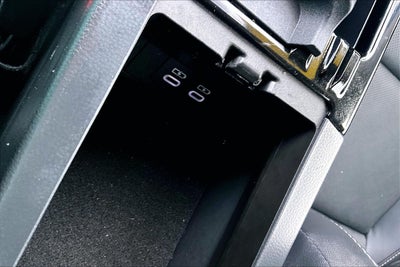 2025 Toyota Prius XLE