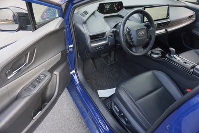 2025 Toyota Prius XLE