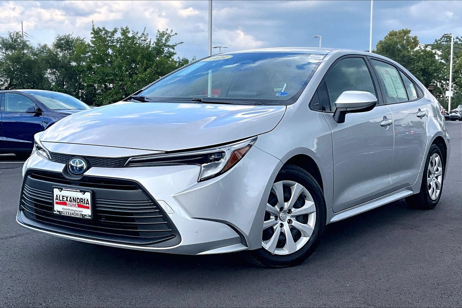 2025 Toyota Corolla Hybrid LE