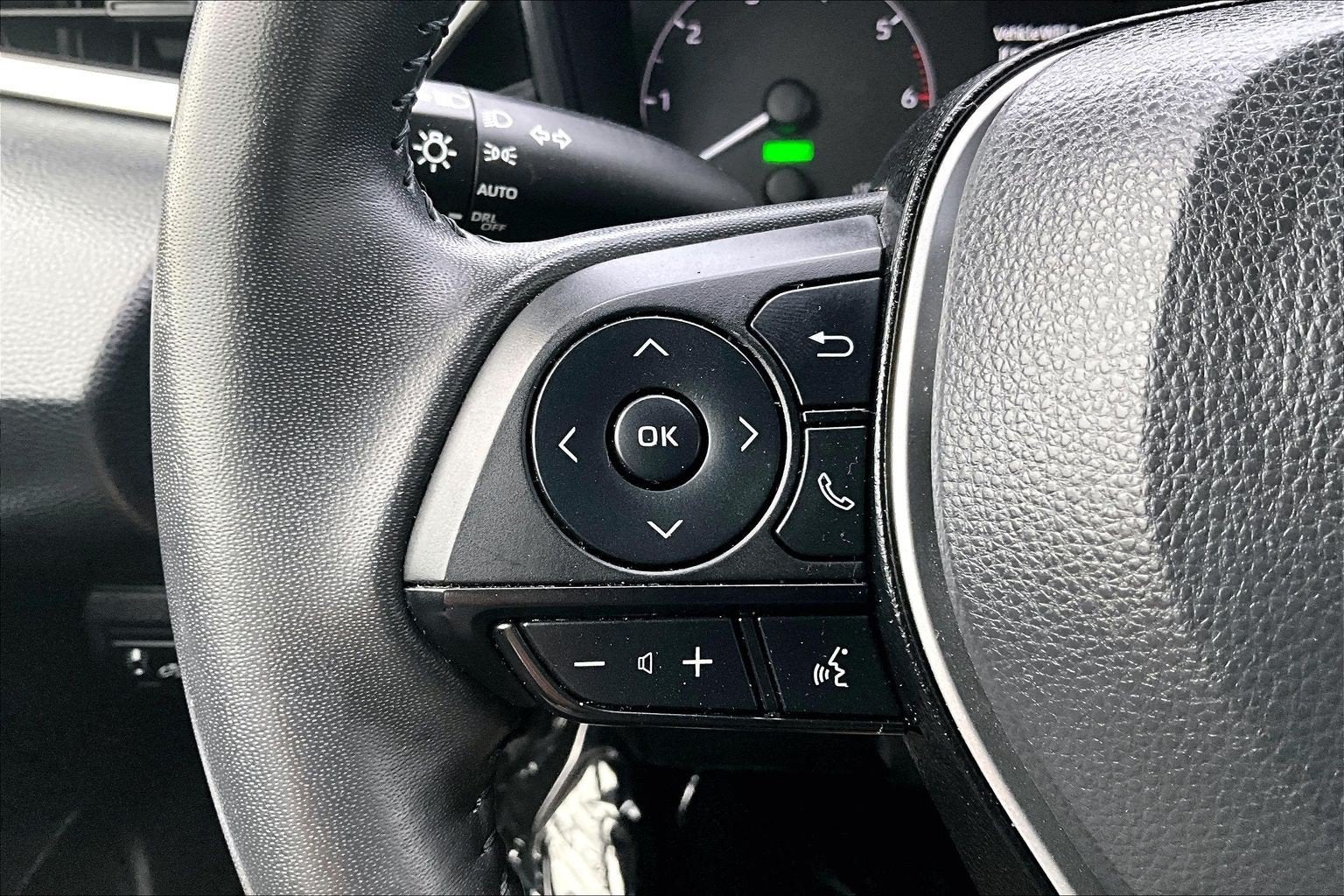 2023 Toyota Corolla Hybrid SE